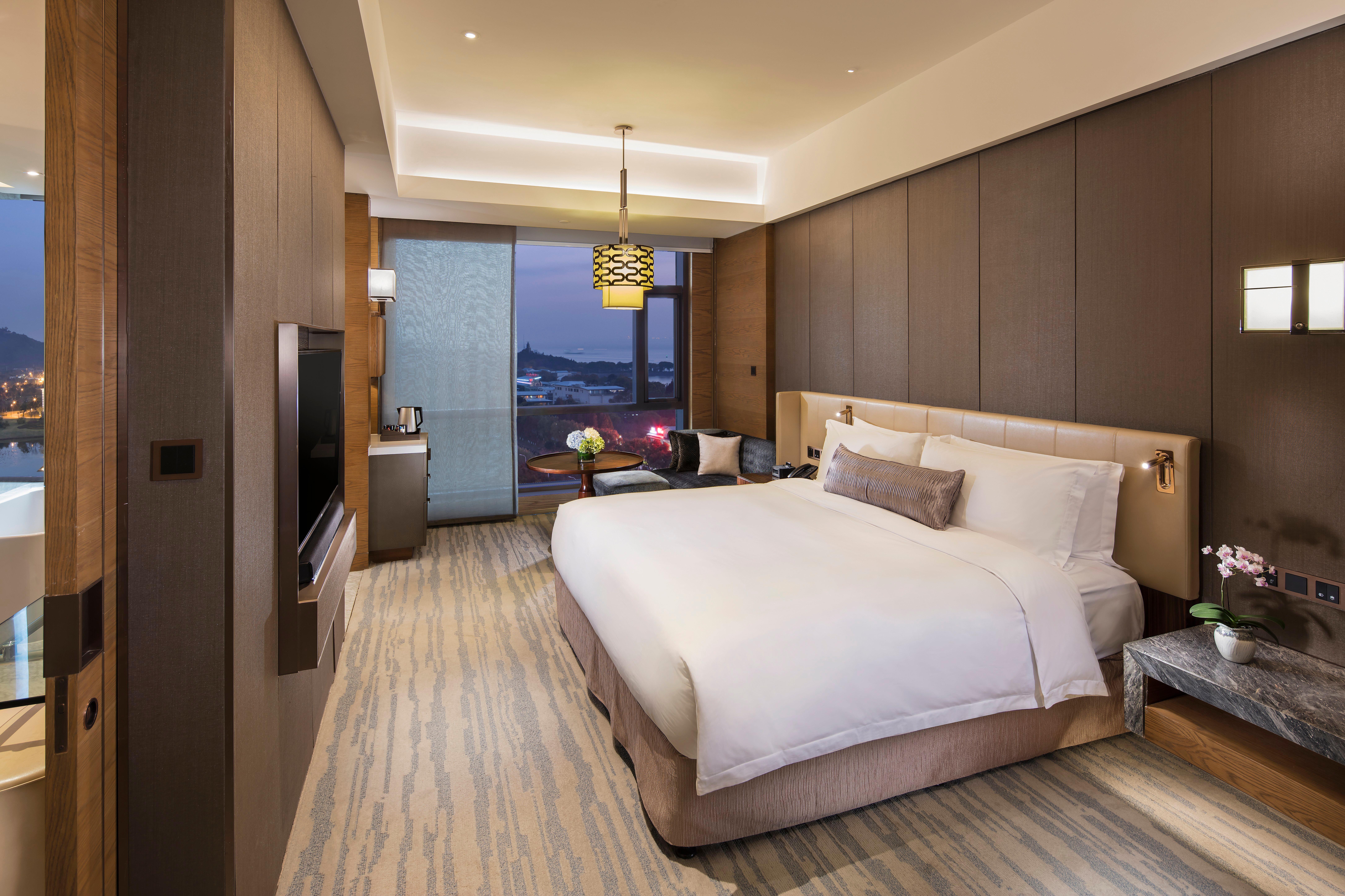 Intercontinental Nantong By Ihg-Best View Of Yangtze Exterior photo