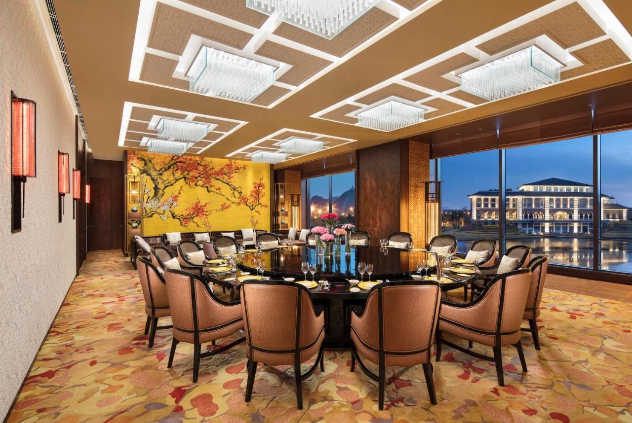 Intercontinental Nantong By Ihg-Best View Of Yangtze Exterior photo