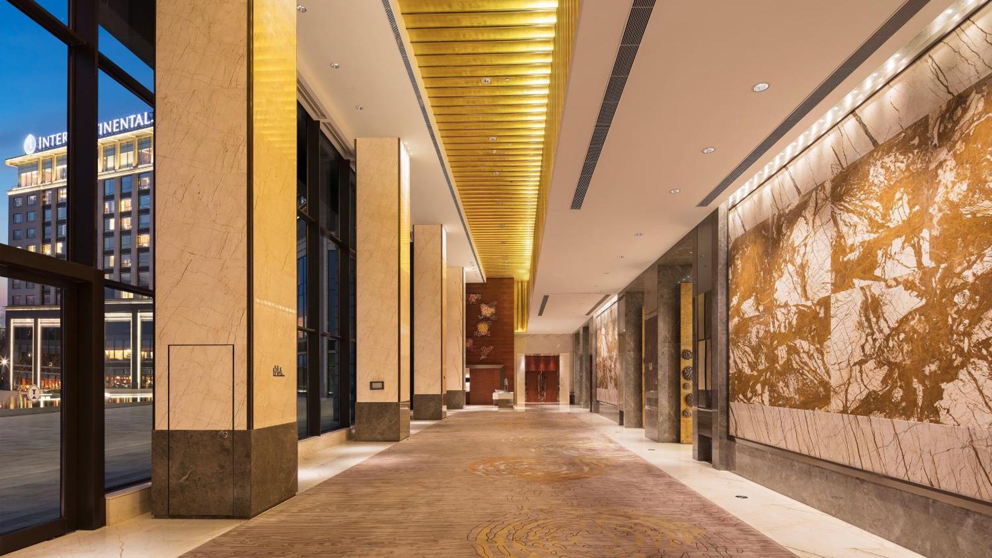 Intercontinental Nantong By Ihg-Best View Of Yangtze Exterior photo