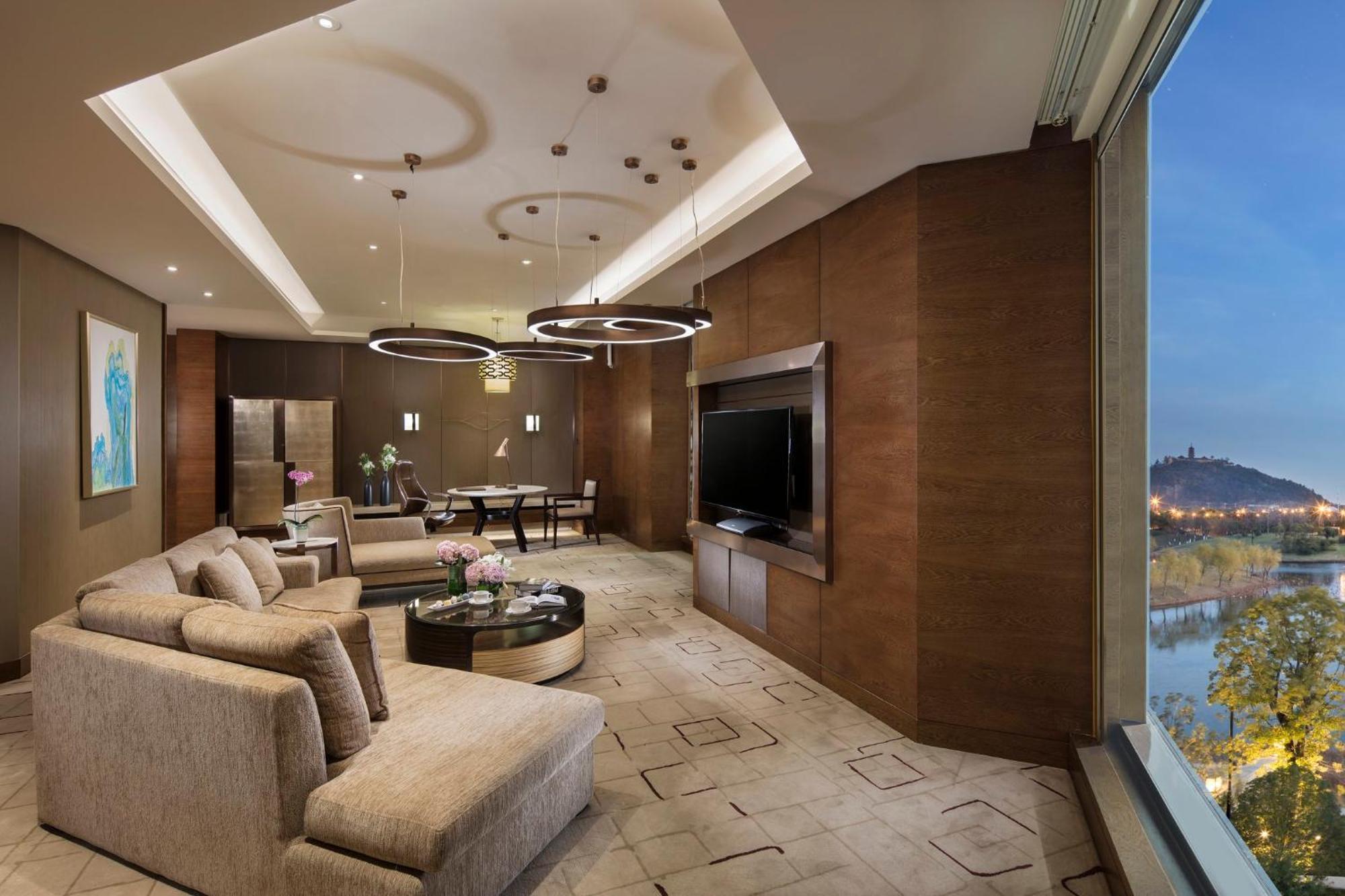 Intercontinental Nantong By Ihg-Best View Of Yangtze Exterior photo