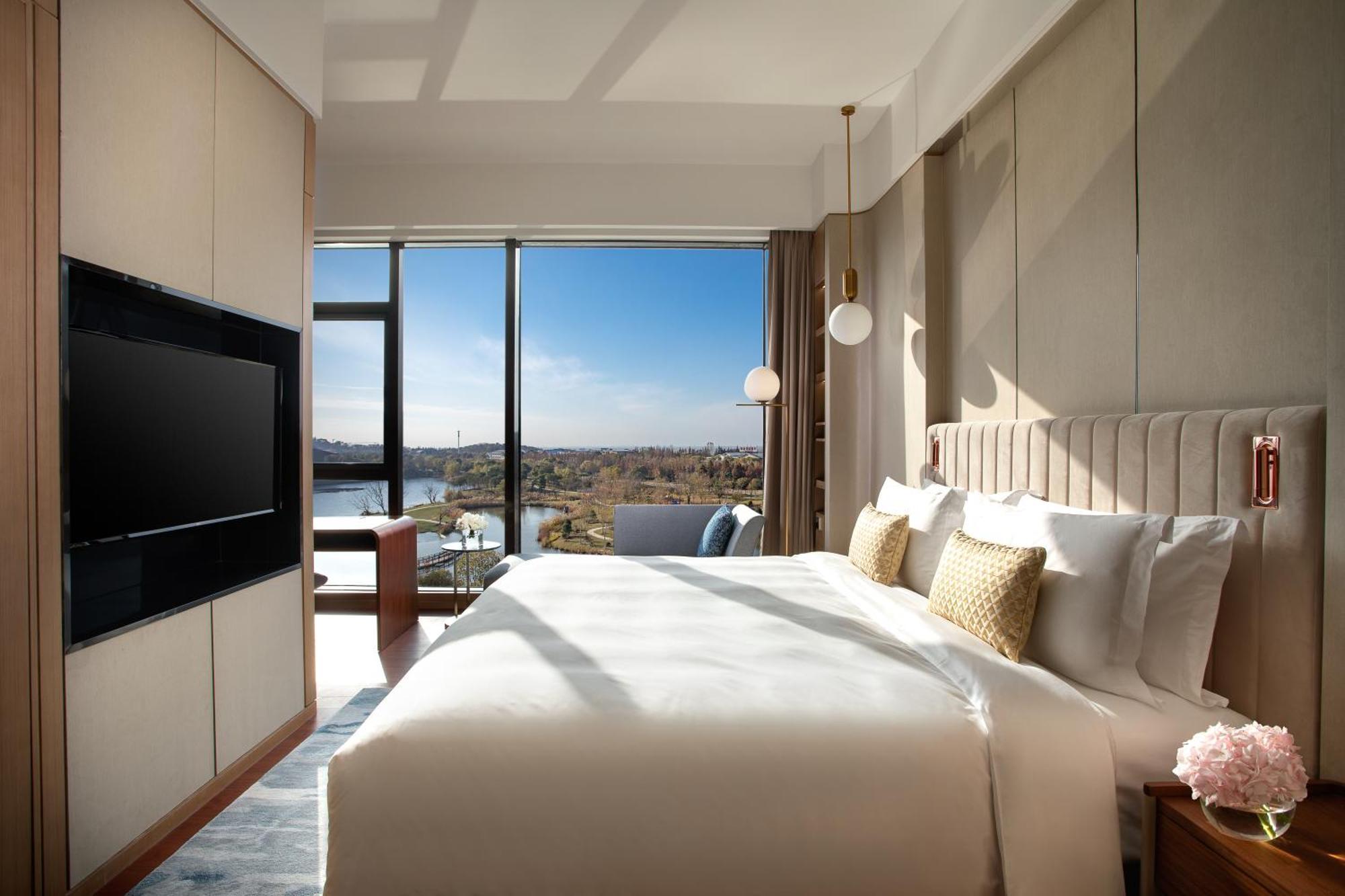 Intercontinental Nantong By Ihg-Best View Of Yangtze Exterior photo